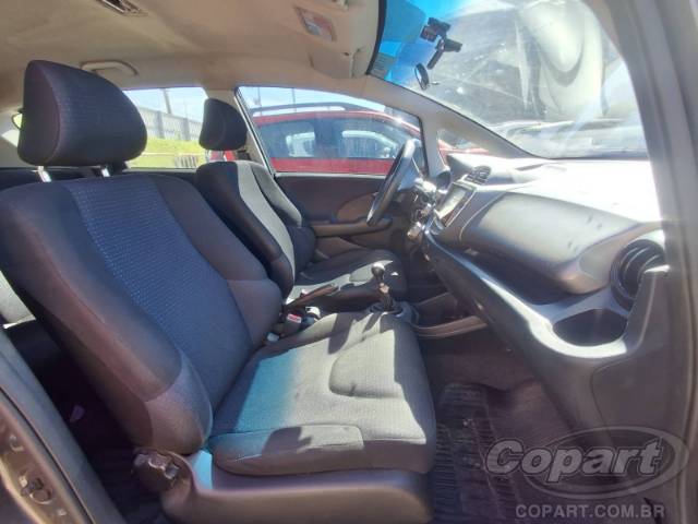 2010 HONDA FIT 