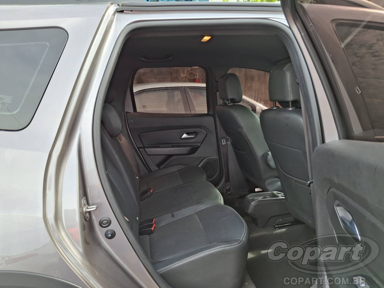 Foto 6 de 11: 2024 RENAULT DUSTER