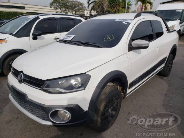 2015 VOLKSWAGEN SAVEIRO CD 