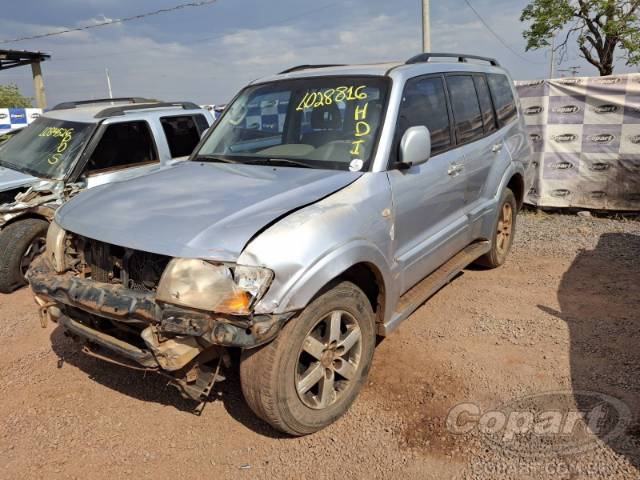 2006 MITSUBISHI PAJERO FULL 