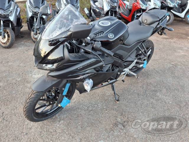 2025 YAMAHA YZF R15 