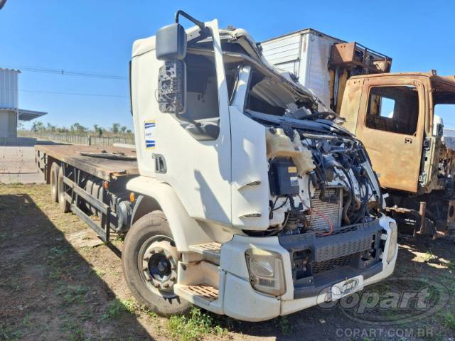2022 VOLVO VM 