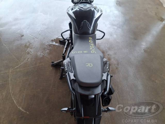 2025 BAJAJ DOMINAR 