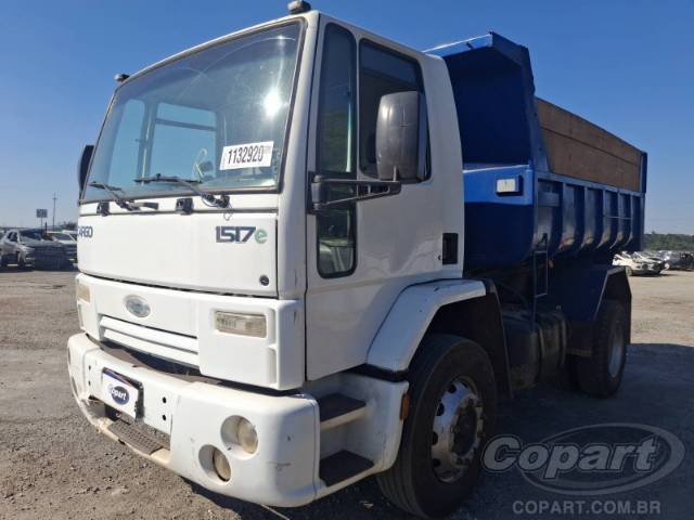 2011 FORD CARGO 1517E 