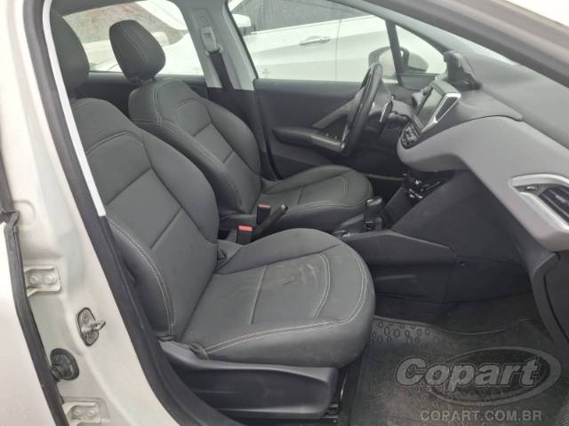 2017 PEUGEOT 208 
