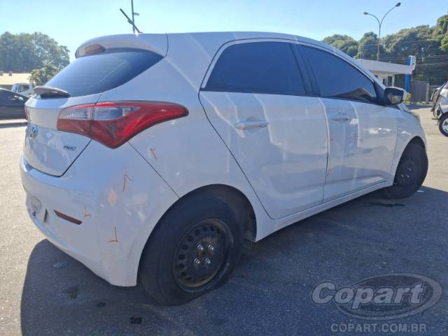 2015 HYUNDAI HB20 
