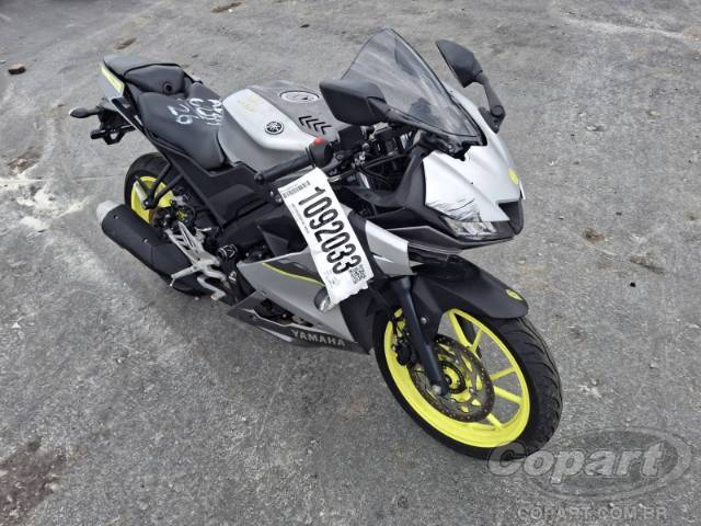 2024 YAMAHA YZF R15 