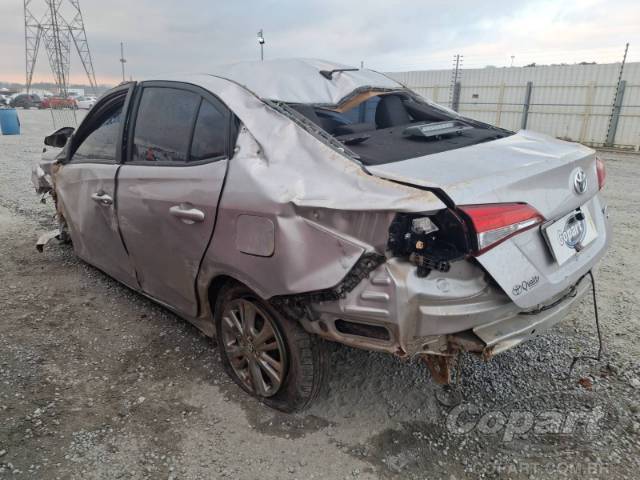 2020 TOYOTA YARIS SEDA 