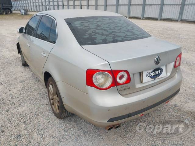 2010 VOLKSWAGEN JETTA 