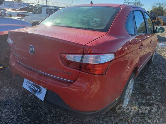 2015 FIAT GRAND SIENA 