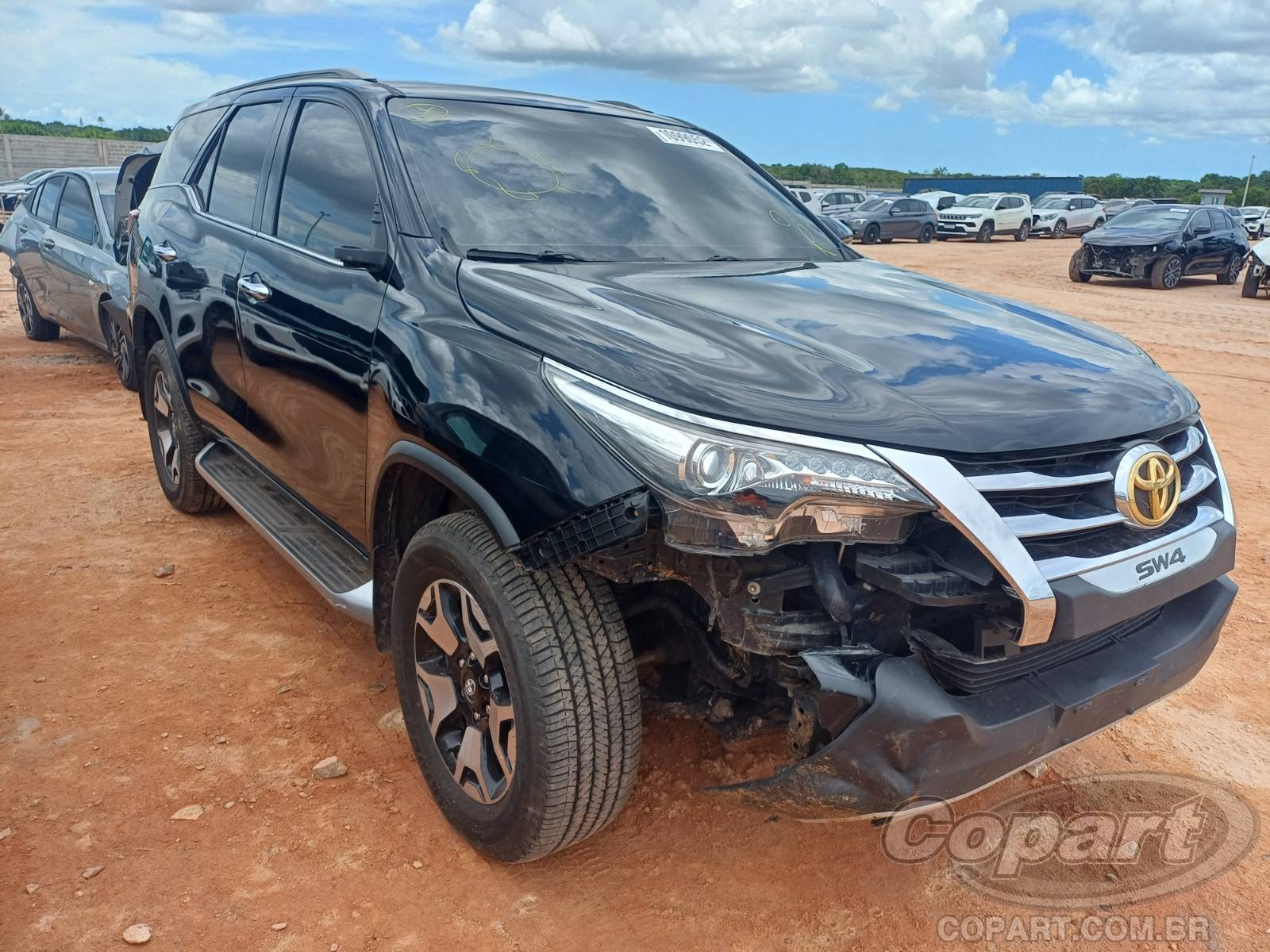 Veículo Toyota SW4 Toyota SW4 Diamond 2.8 D-4D Turbo 2020 2020 em leilão