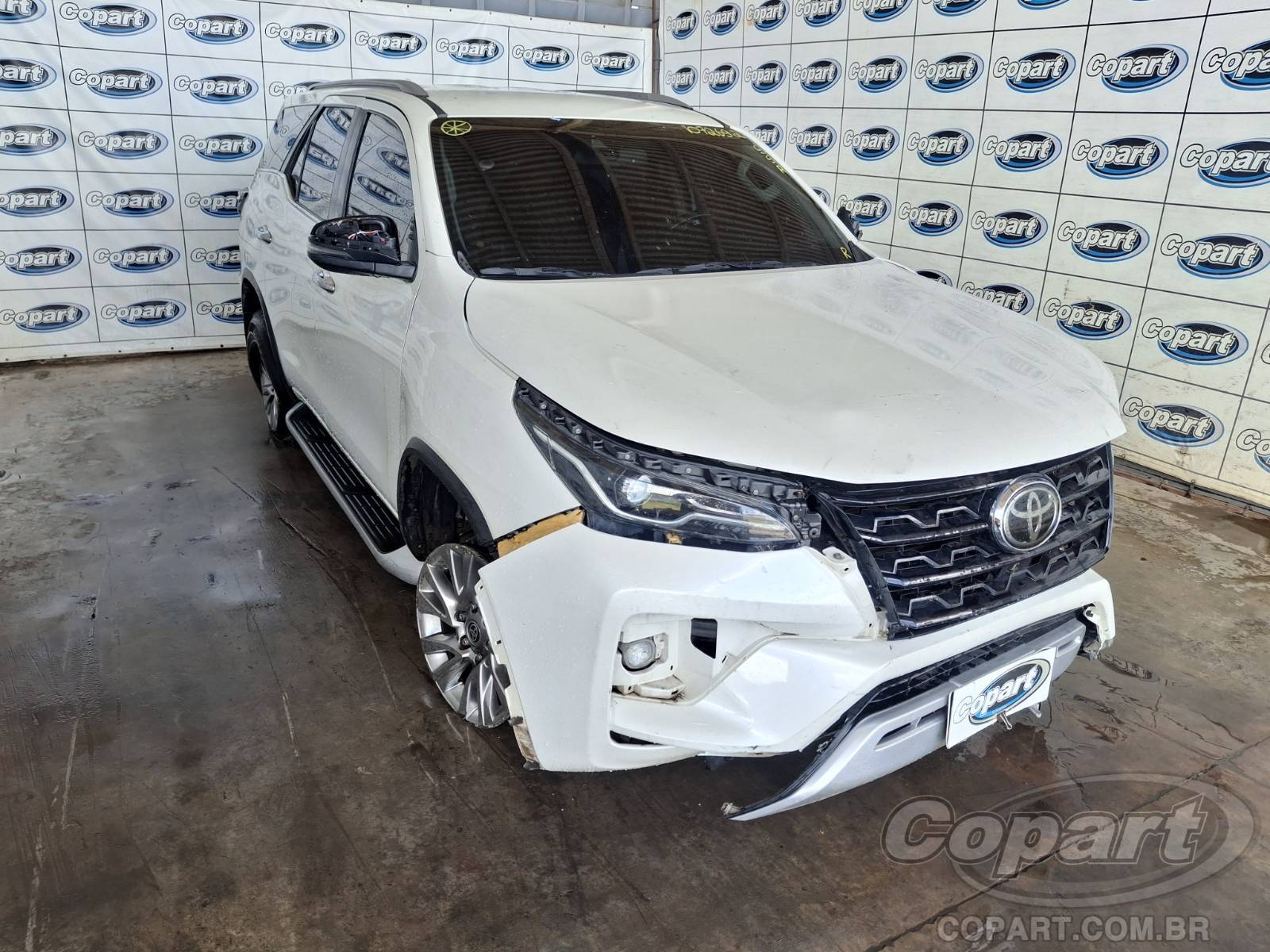 Veículo Toyota SW4 Toyota SW4 SRX 2.8 D-4D Turbo 2021 2021 em leilão