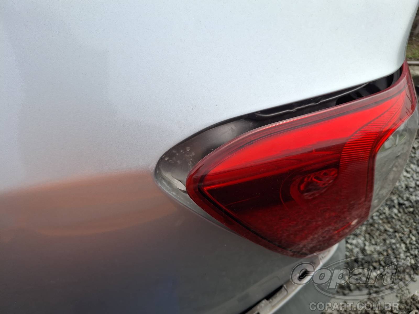 Foto 11 de 13: 2016 RENAULT LOGAN
