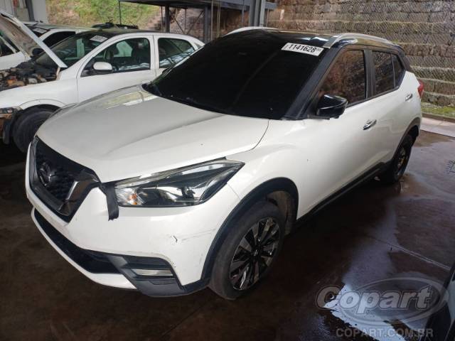 2021 NISSAN KICKS 