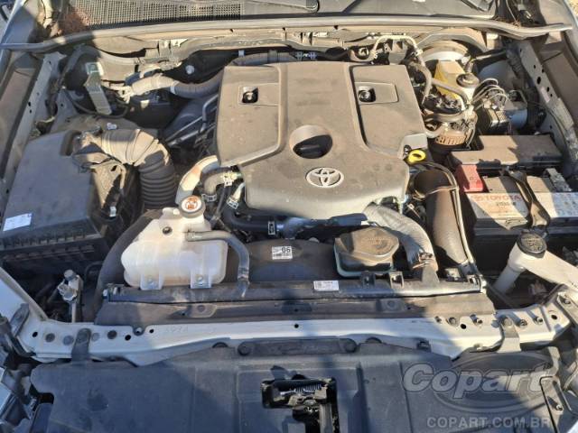 2024 TOYOTA HILUX CD 