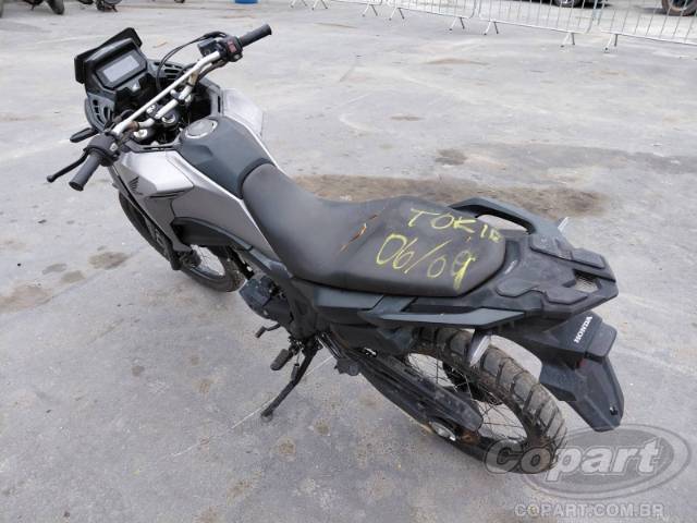 2024 HONDA XRE SAHARA 300 