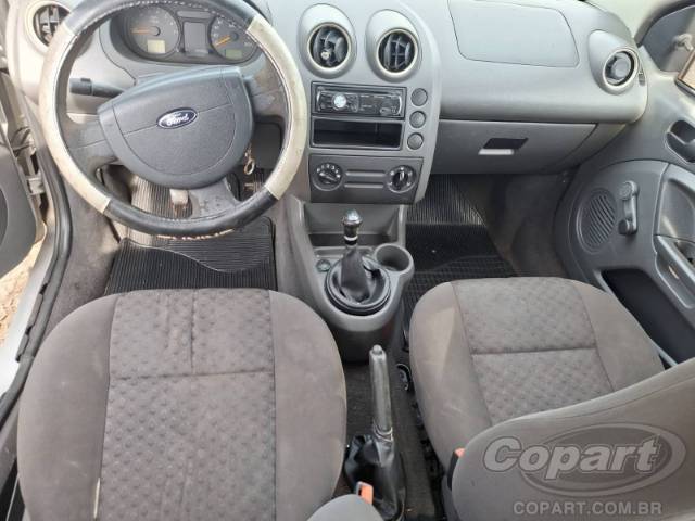 2006 FORD FIESTA 