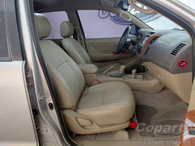 2011 TOYOTA HILUX SW4 
