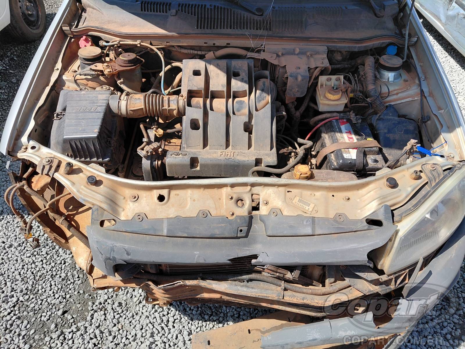 Foto 7 de 13: 2016 FIAT STRADA CE