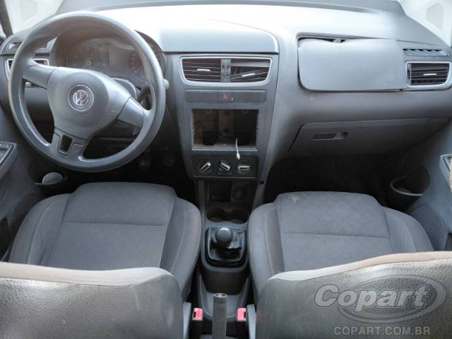 2013 VOLKSWAGEN FOX 