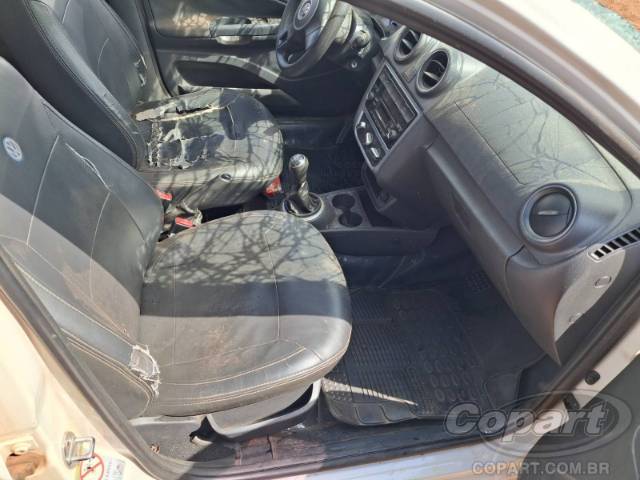 2015 VOLKSWAGEN GOL 