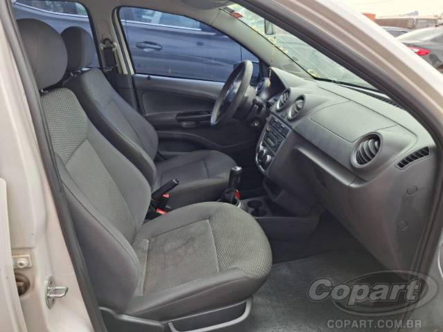 2013 VOLKSWAGEN GOL 