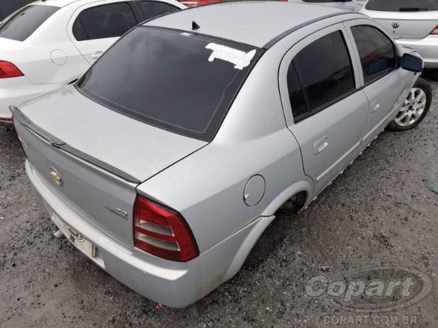 2005 CHEVROLET ASTRA SEDAN 