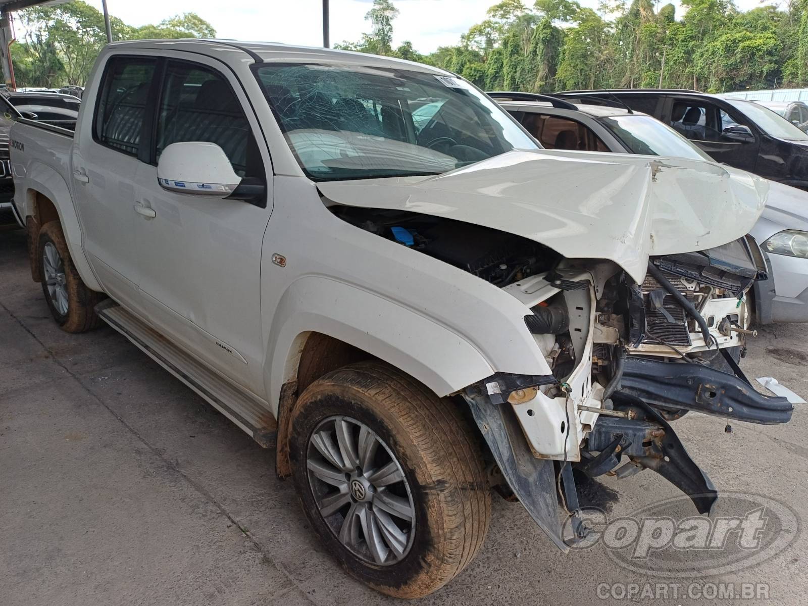 Veículo VOLKSWAGEN Amarok Volkswagen Amarok 2.0 TDI BiTurbo 2015 - Colisão Frontal 2015 em leilão