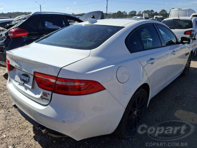 2017 JAGUAR XE 