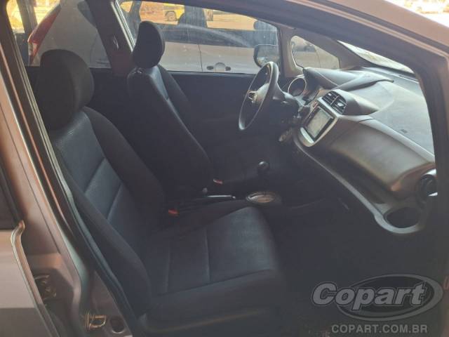 2014 HONDA FIT 