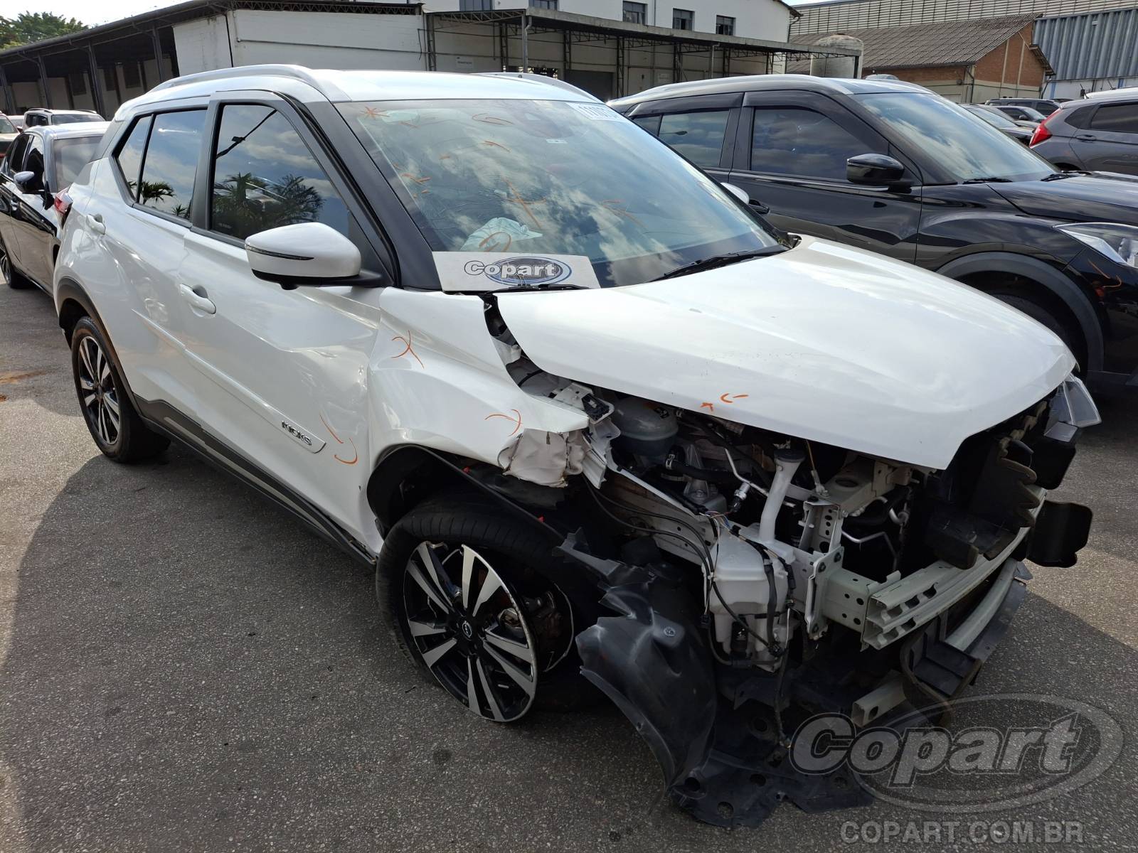NISSAN KICKS 2024
