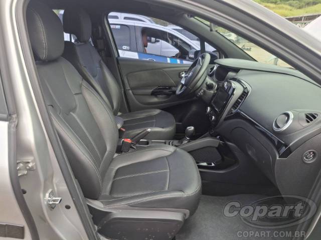 2023 RENAULT CAPTUR 