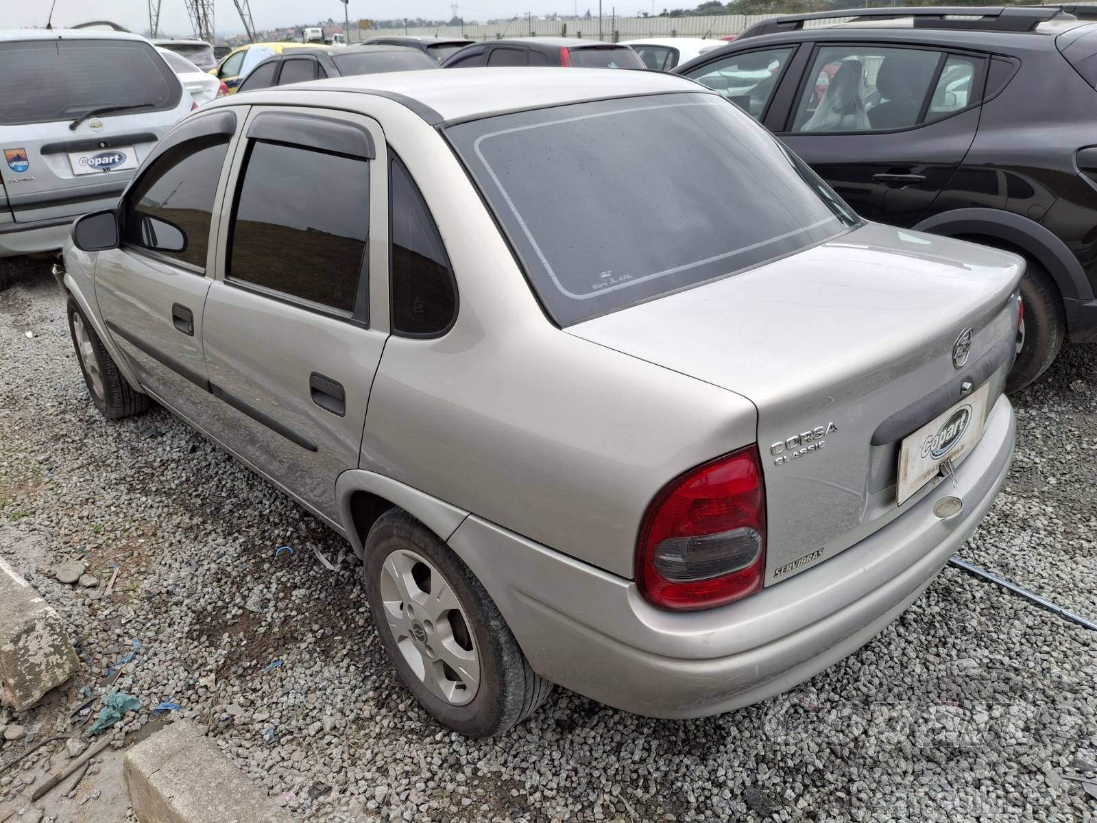 2004 CHEVROLET CORSA SEDAN — foto 3 de 15