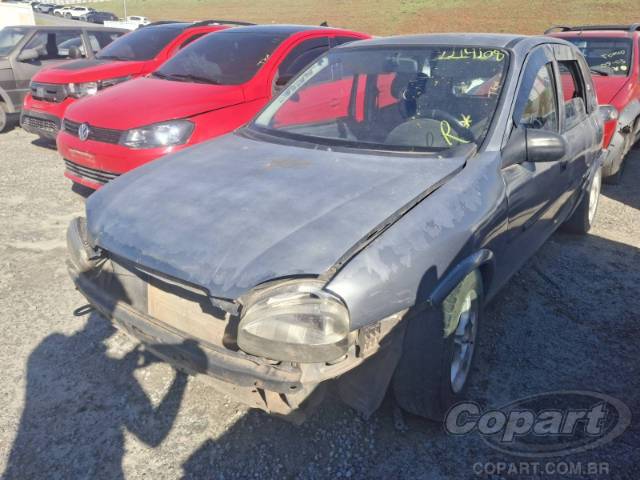 2000 CHEVROLET CORSA 