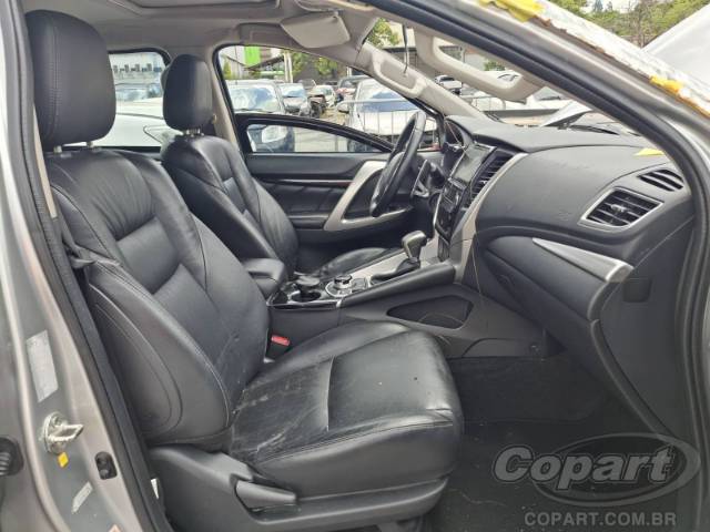 2020 MITSUBISHI PAJERO SPORT 