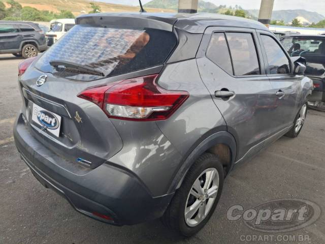 2018 NISSAN KICKS 