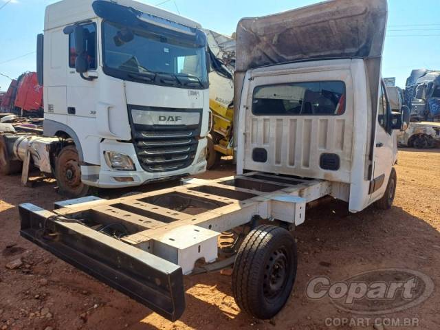 2015 RENAULT MASTER CHASSI CABINE 