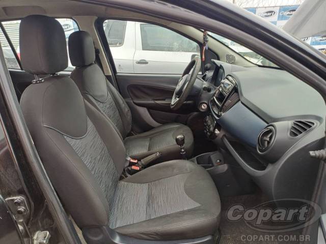 2015 FIAT UNO 
