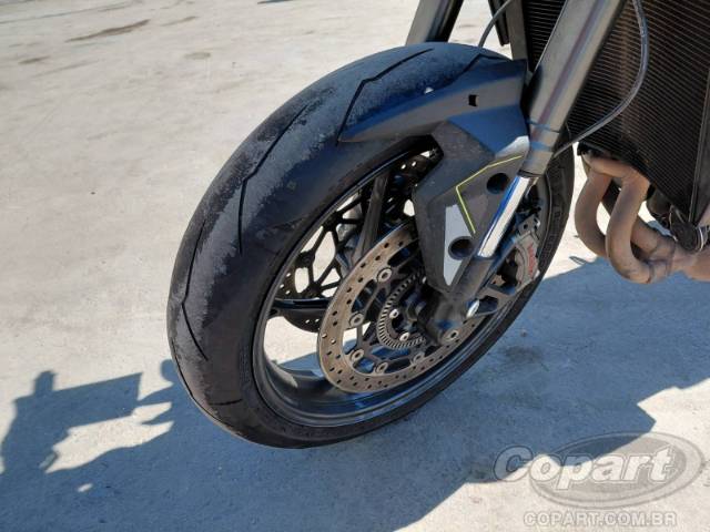 2025 TRIUMPH STREET TRIPLE 