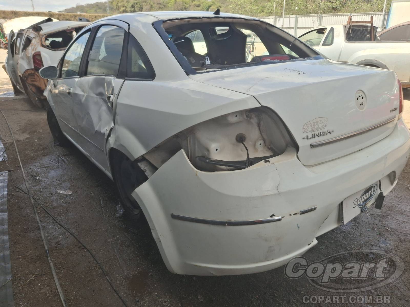 Foto 3: 2013 FIAT LINEA