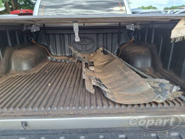 2024 TOYOTA HILUX CD 