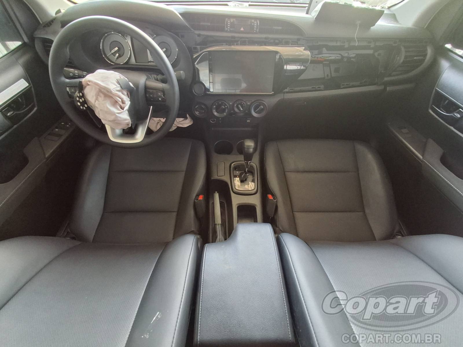 2025 TOYOTA HILUX CD — foto 9 de 11