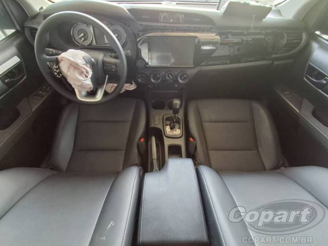 2025 TOYOTA HILUX CD 