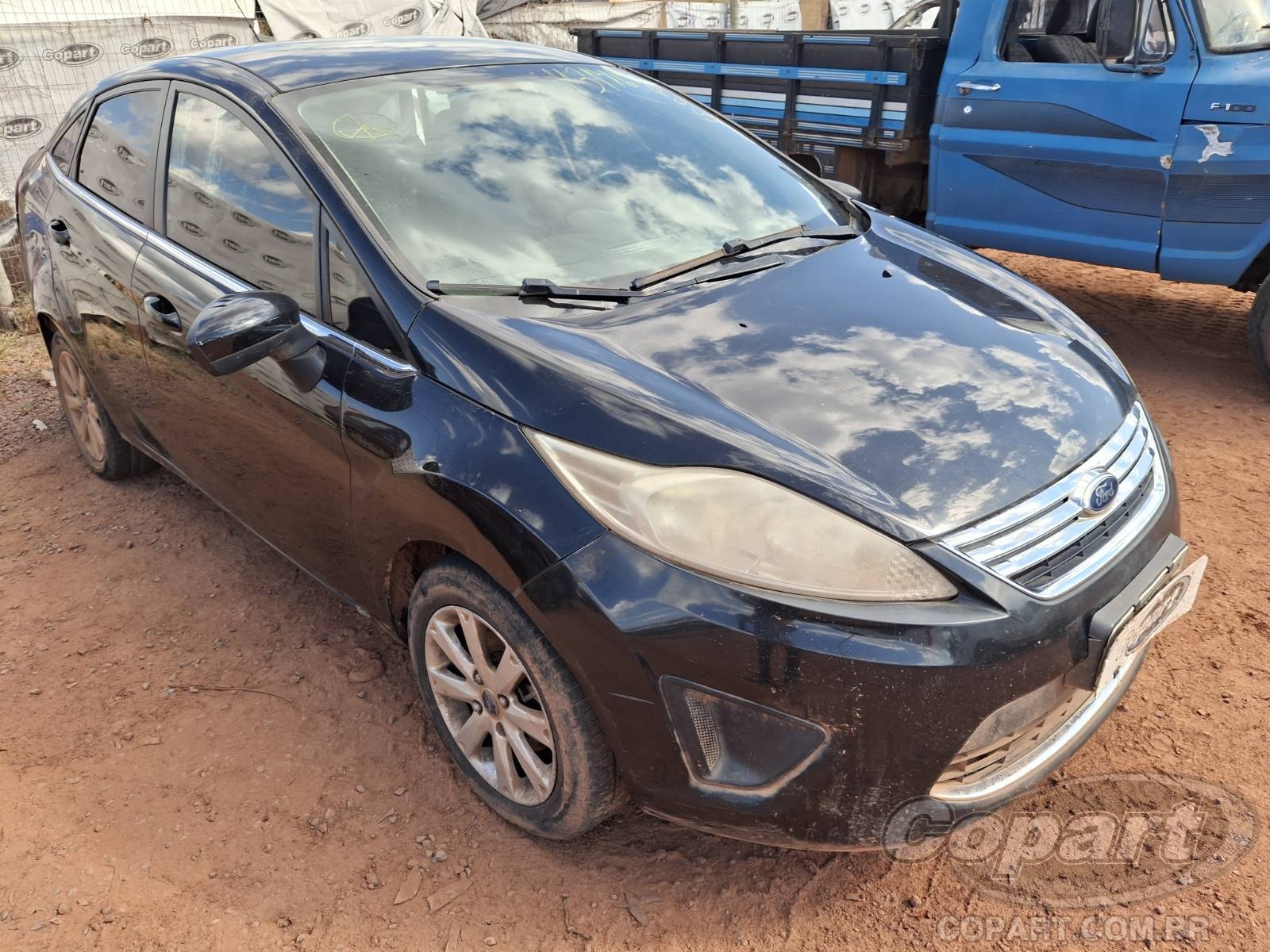 Ford Fiesta Sedan
