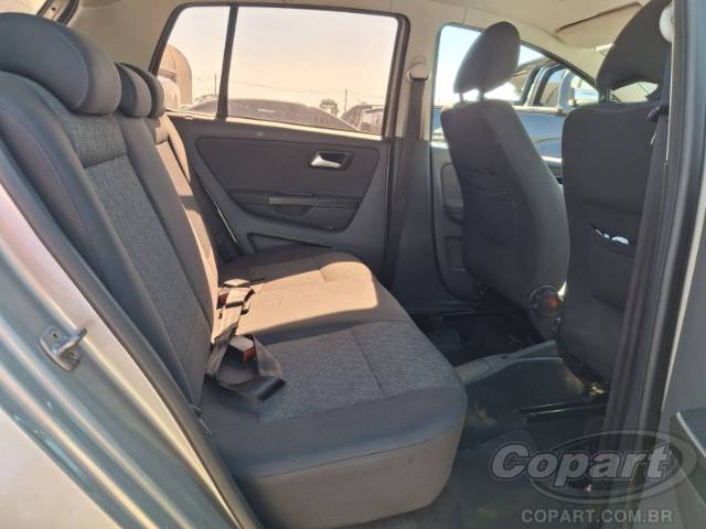 2014 VOLKSWAGEN FOX 