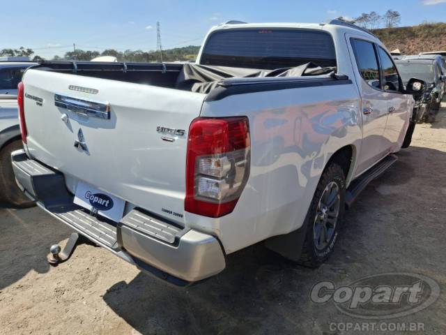 2022 MITSUBISHI L200 TRITON 