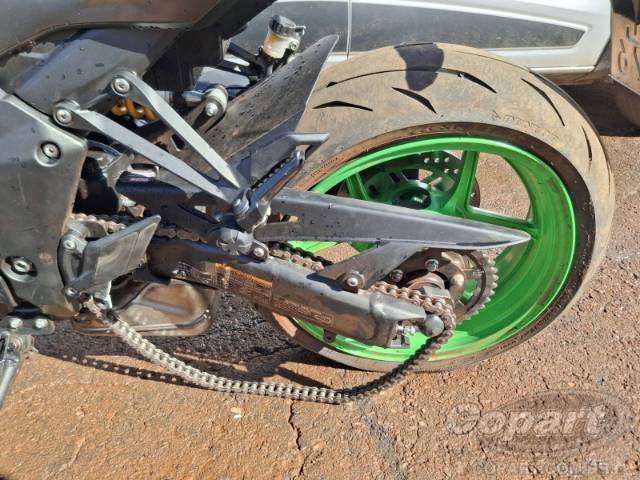 2027 KAWASAKI Z1100 