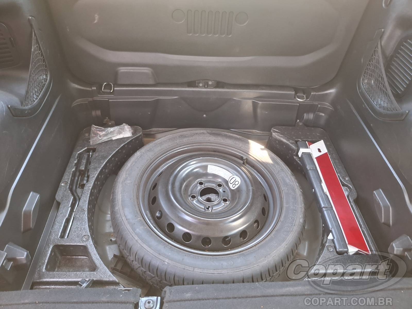 Foto 8 de 8: 2023 JEEP RENEGADE