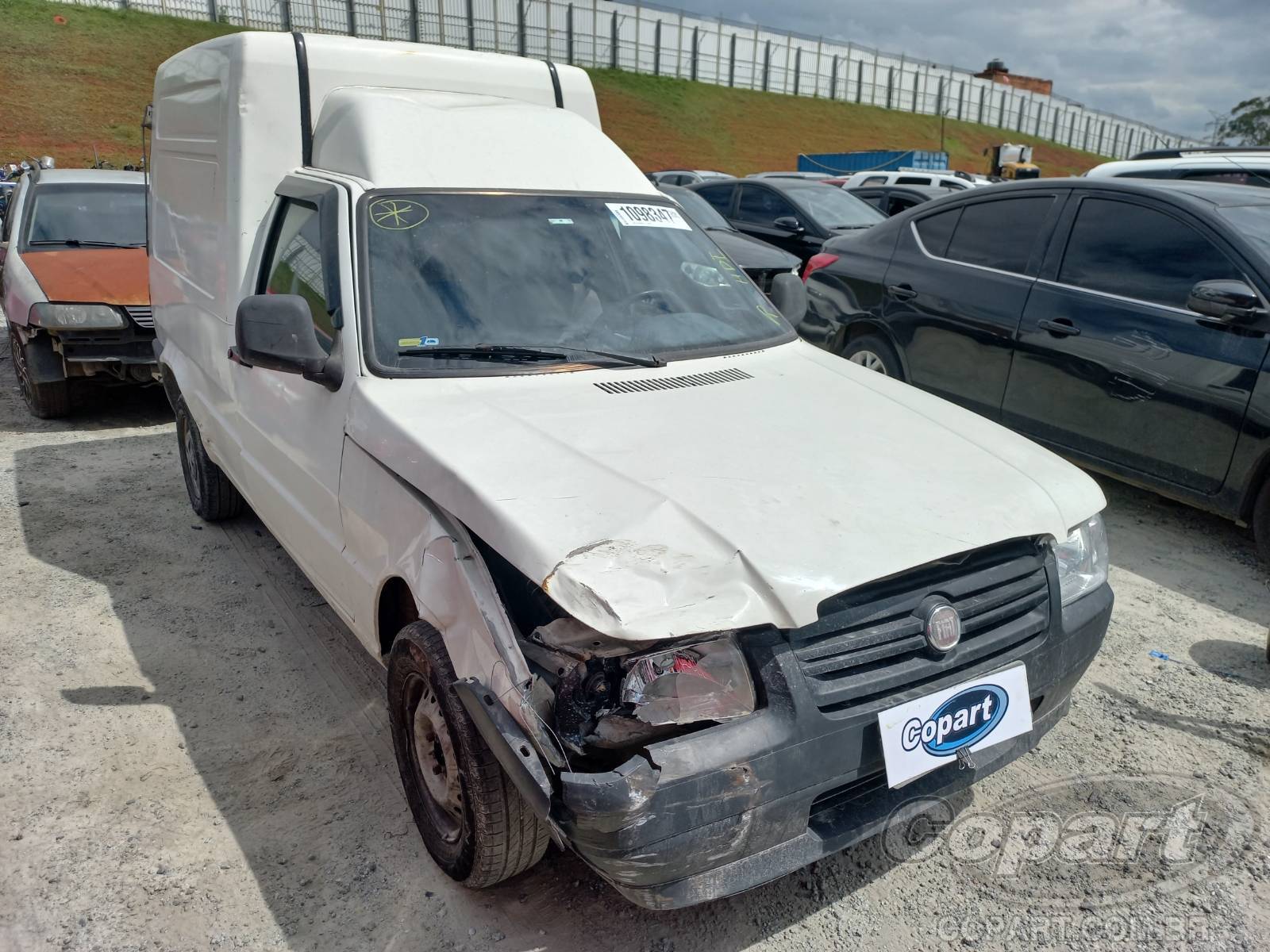 Veículo Fiat Fiorino Fiat Fiorino Furgão 1.3 Fire Flex 2013 2013 em leilão