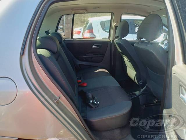 2011 VOLKSWAGEN FOX 